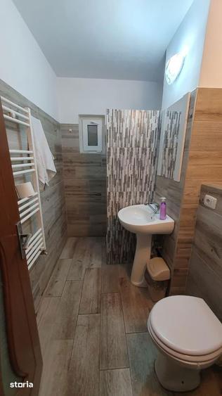 Apartament cu 4 camere decomandat, mobilat în Central