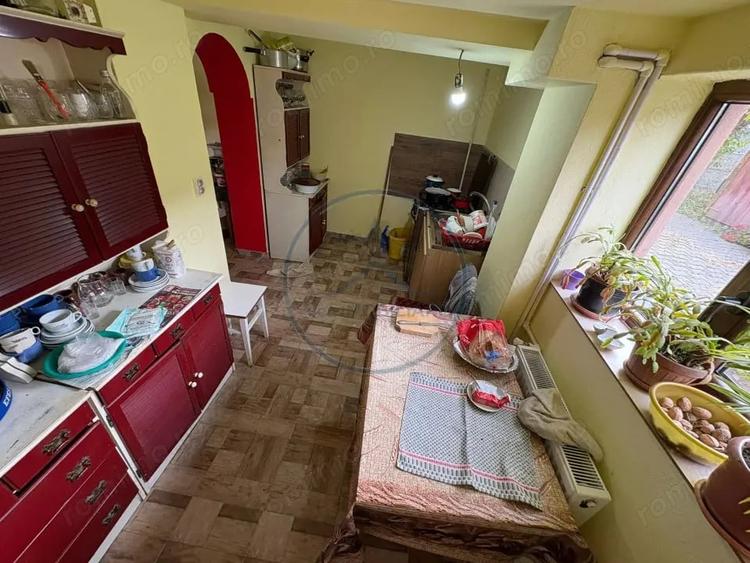Casă cu Teren 943 Mp în Central