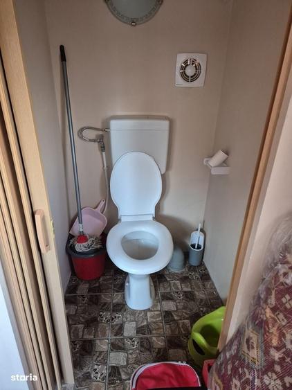 Casă cu 2 camere cu Teren 483 Mp în Criș