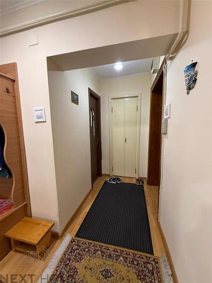 Apartament cu 3 camere decomandat, mobilat în Central