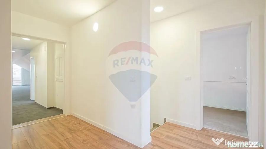 Casă cu 3 camere cu Teren 1400 Mp în Stupini