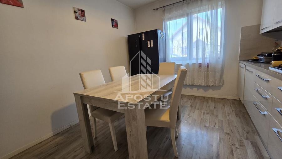 Casă individuală cu 4 camere cu Canalizare în Sânmihaiu Român