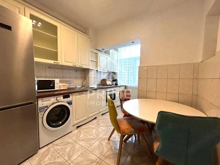 Apartament cu 3 camere decomandat în Central