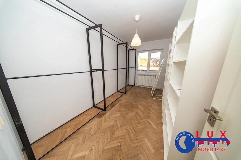 Apartament cu 3 camere semidecomandat în Faleză