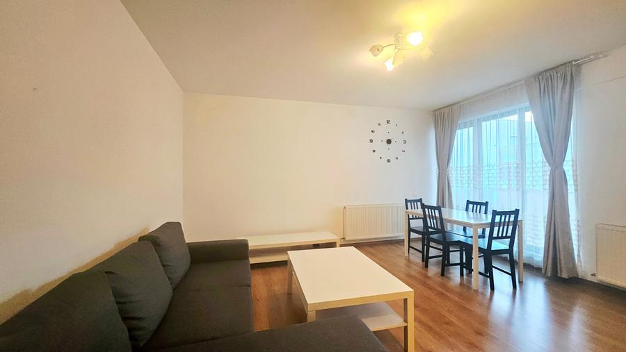 Apartament cu 3 camere semidecomandat în Străulești