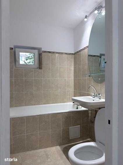 Apartament cu 4 camere în Băneasa