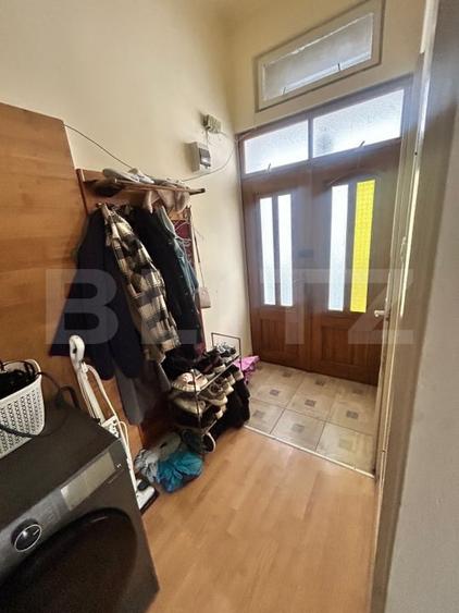 Casă individuală cu 4 camere cu Canalizare în Centrul Civic