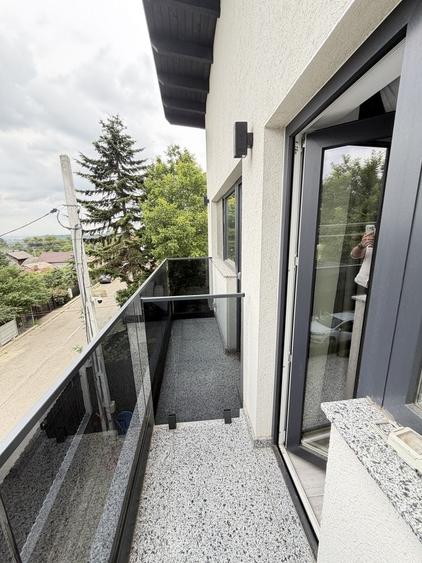 Casă cu 4 camere cu Teren 100 Mp în Central