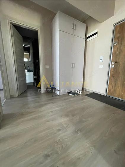 Apartament cu 3 camere decomandat, mobilat în Vitan