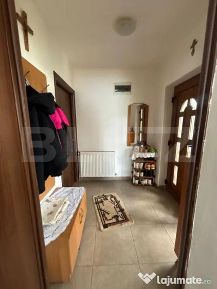 Casă cu 5 camere cu Teren 1000 Mp în Central