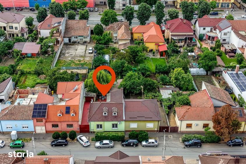 Casă cu 5 camere cu Teren 421 Mp în Funcționarilor