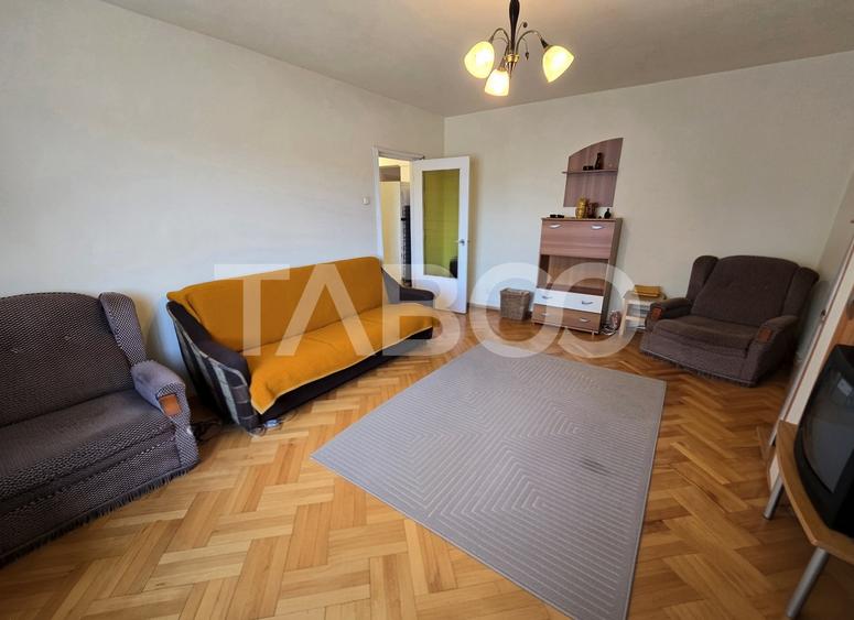 Apartament cu 3 camere decomandat, mobilat în Terezian