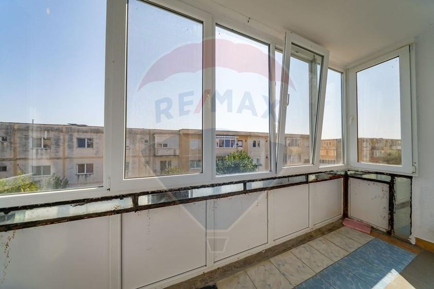 Apartament cu 2 camere semidecomandat în Micălaca