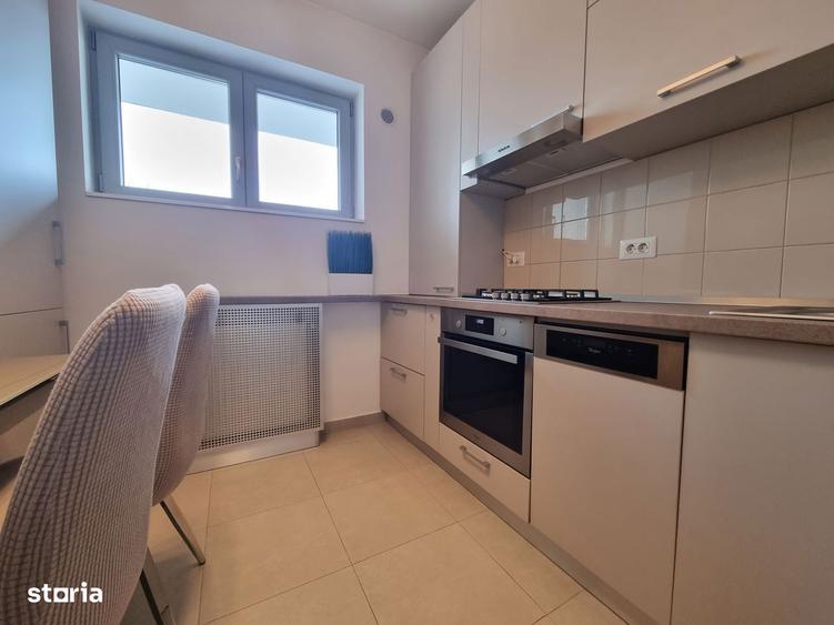 Apartament cu 2 camere decomandat în Parcul Carol