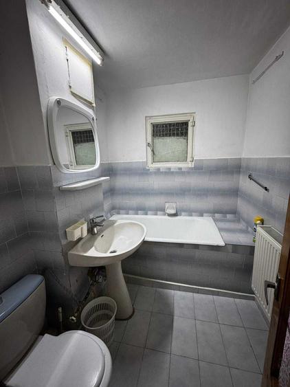 Apartament cu 2 camere nedecomandat în Traian