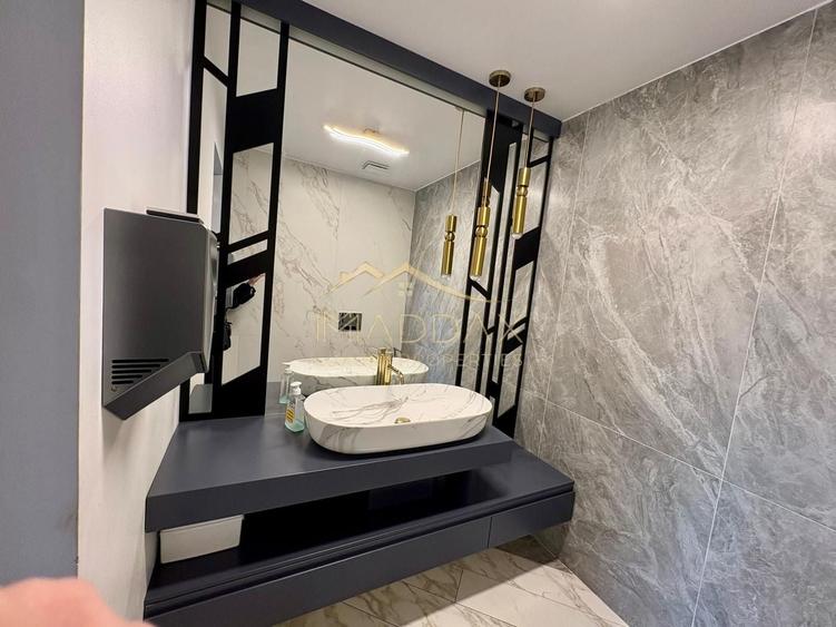 Apartament cu 3 camere semidecomandat, mobilat în Aviației