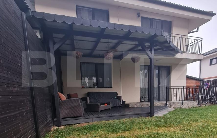 Duplex cu 5 camere cu Canalizare în Florești
