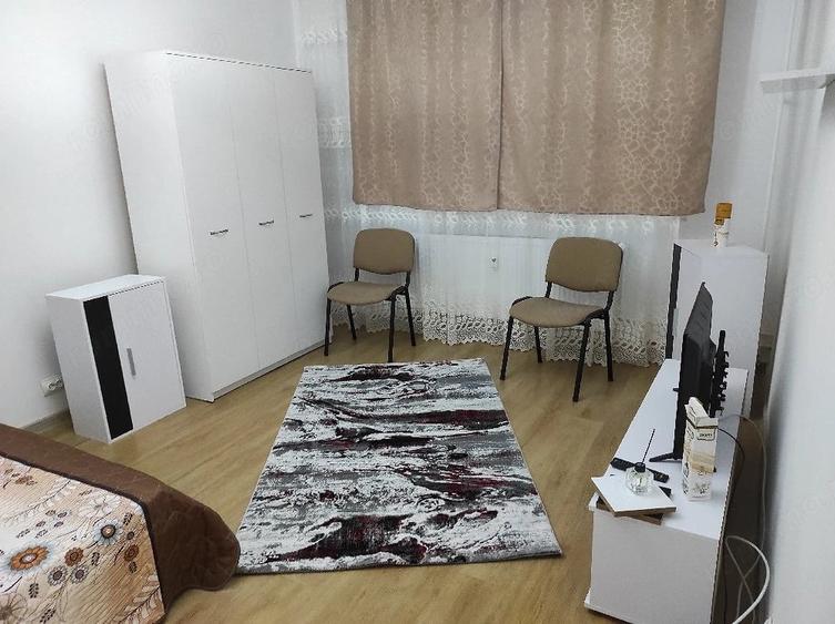 Garsonieră decomandată în Berceni