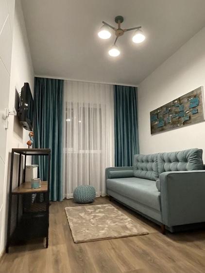 Apartament cu 3 camere decomandat în Spitalul Județean