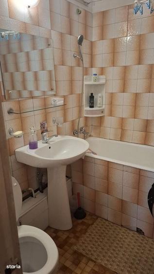 Apartament cu 2 camere semidecomandat în Eroii Revoluției