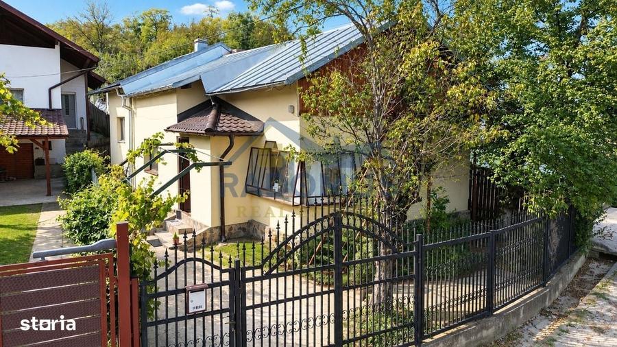 Casă cu 3 camere cu Teren 500 Mp în Șoimari