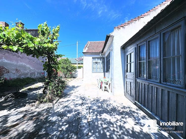 Casă cu 3 camere cu Teren 749 Mp în Central