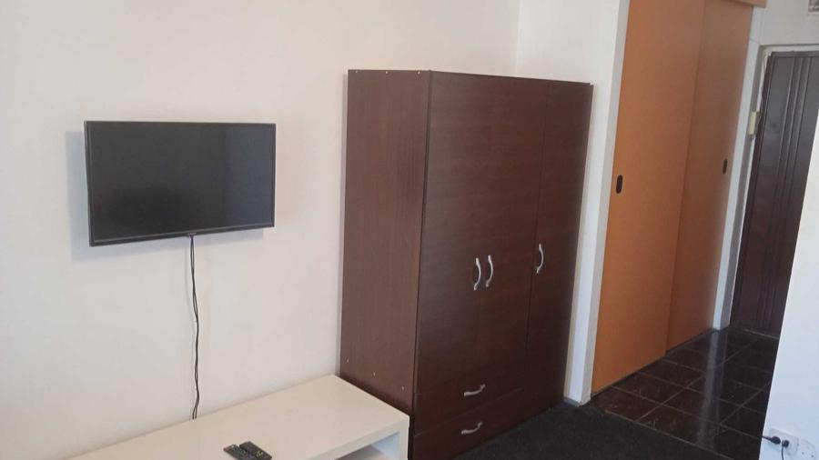Particular -> garsoniera Pta Iancului, str. Avrig, 4 min metrou - 13