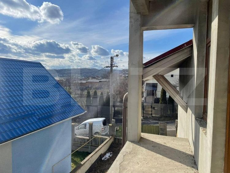 Casă individuală cu 5 camere cu Garaj în Dâmbul Rotund