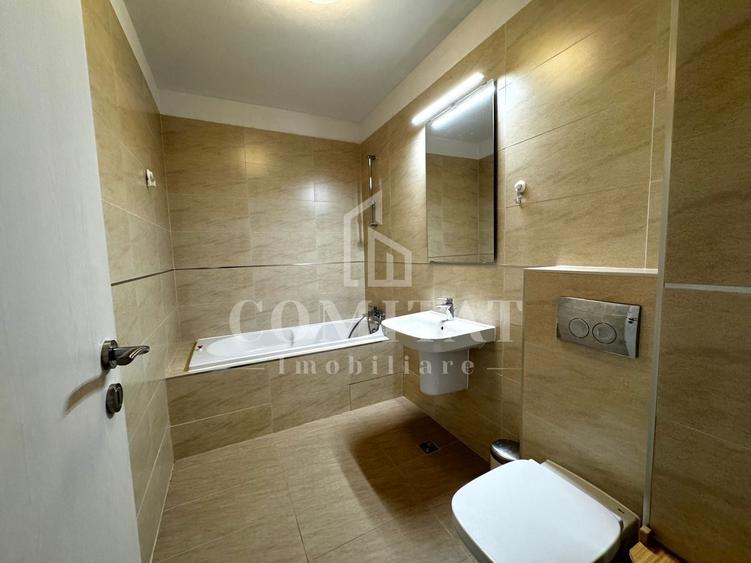 Apartament cu 3 camere decomandat, mobilat în Bună Ziua