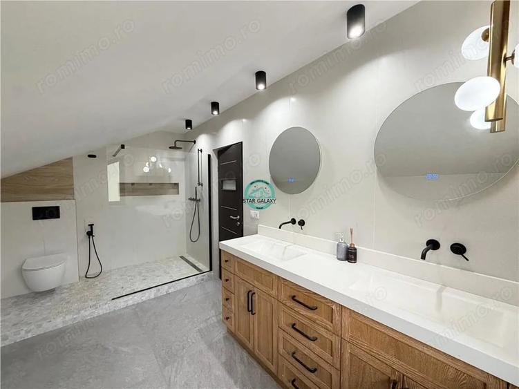 Apartament cu 4 camere decomandat în Central