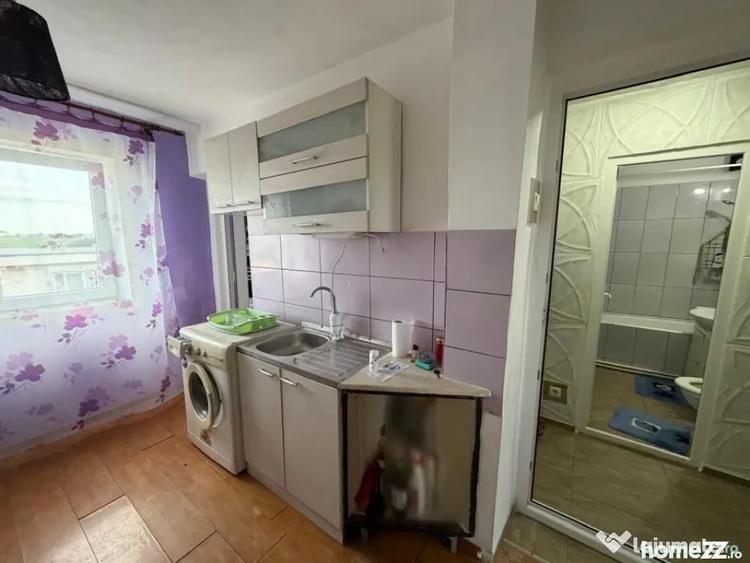 Apartament cu 2 camere decomandat în Vest