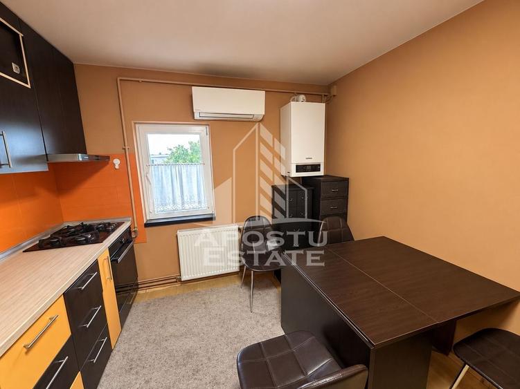 Apartament cu 3 camere decomandat, mobilat în Elisabetin