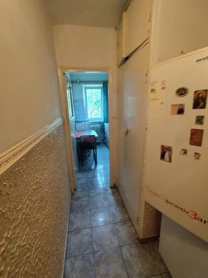 Apartament cu 2 camere semidecomandat în 9 Mai