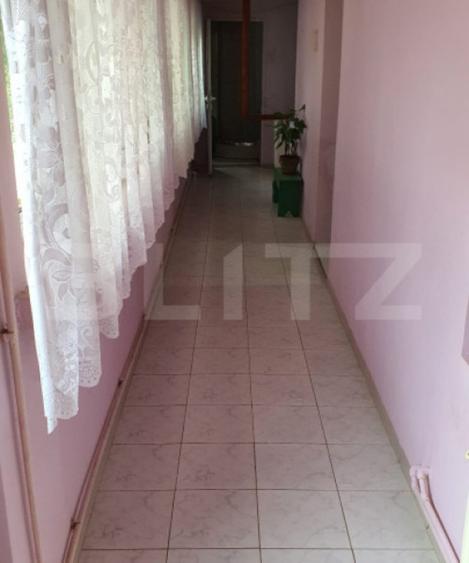 Casă cu 2 camere cu Teren 445 Mp în Piața Centrală