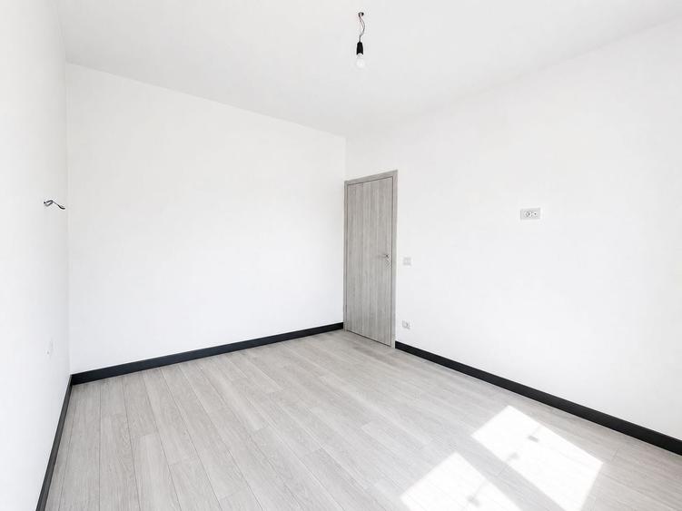 Duplex cu 3 camere cu Canalizare în Dumbrăvița