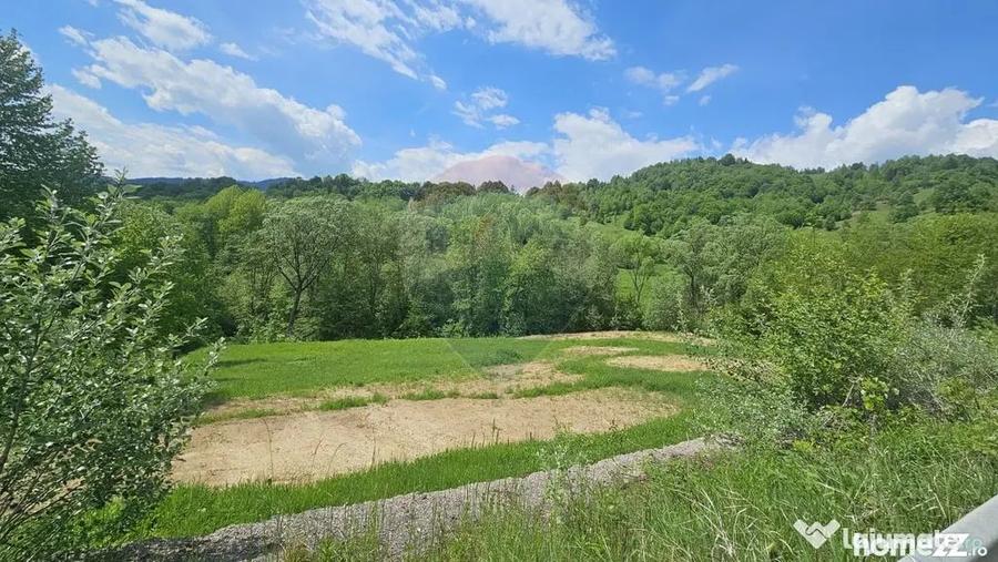 Teren în Chirițeni
