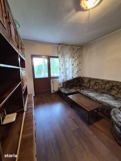 Garsoniera semidecomandata, et. 3/4, Rovine- ?coala 39, 64.000 Euro - 2