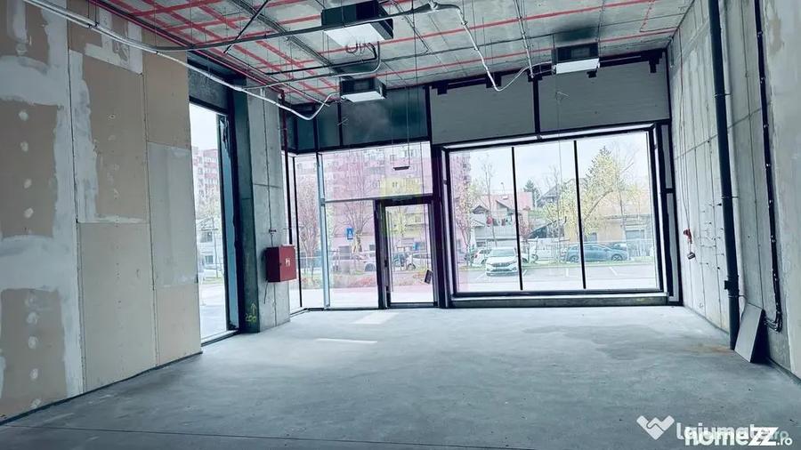 Spațiu comercial, de 103 mp, în Sebastian