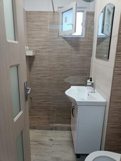 Apartament cu 2 camere decomandat în Crâng