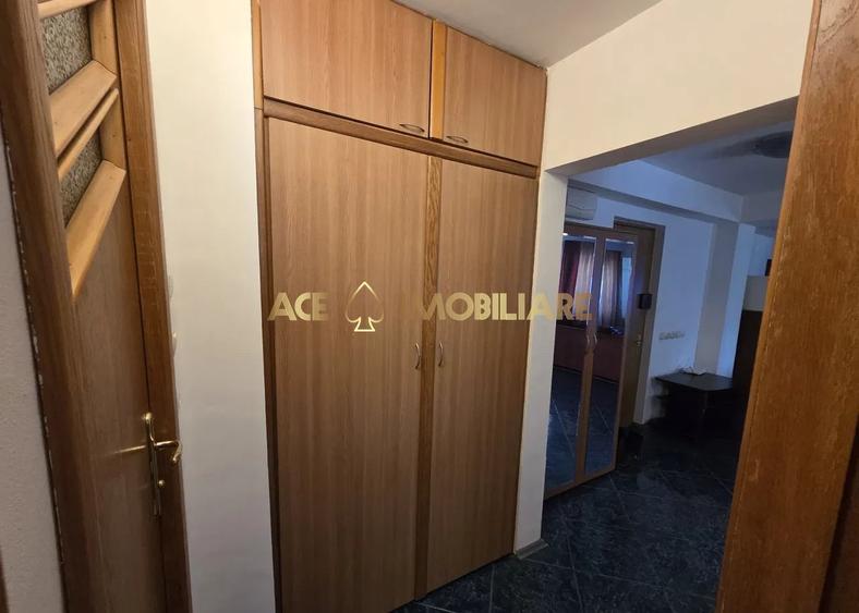 Apartament cu 2 camere decomandat, mobilat în Tei