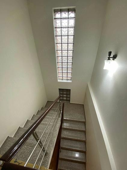 Casă cu Teren 300 Mp în Costi