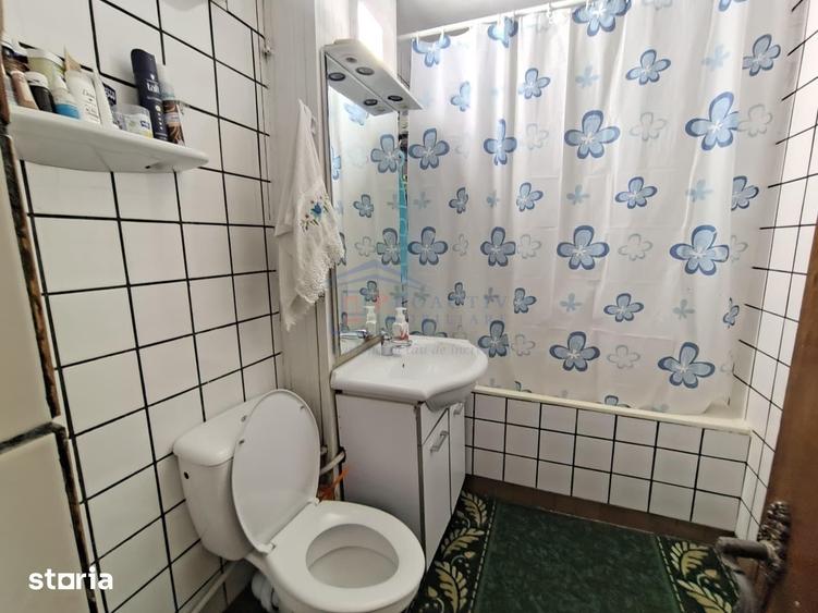 Apartament cu 3 camere decomandat, mobilat în Burdujeni