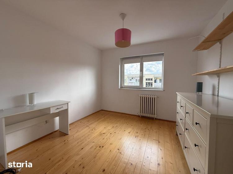 Apartament cu 4 camere decomandat în Grigorescu