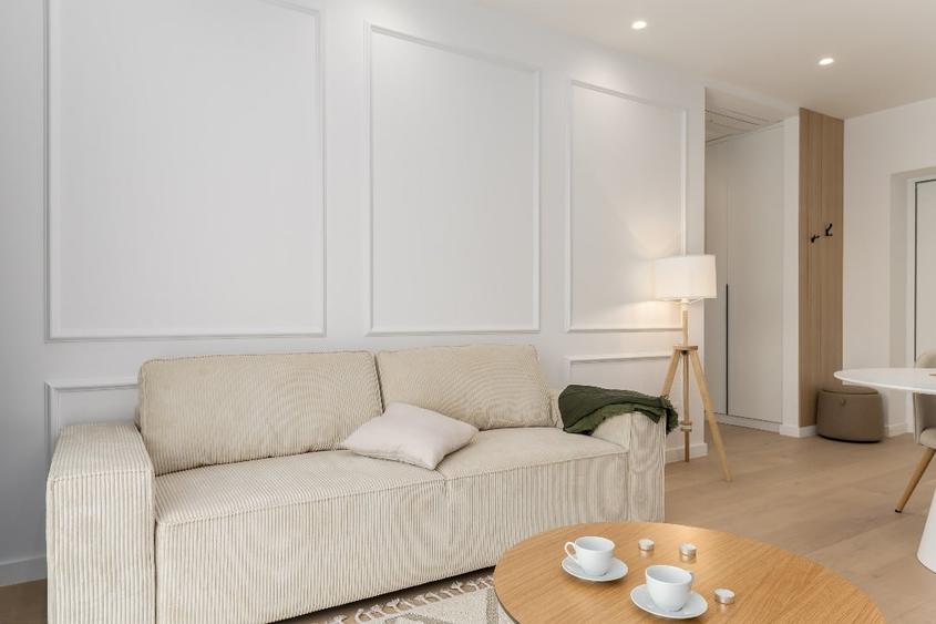 Apartament cu 2 camere semidecomandat, mobilat în Aviației