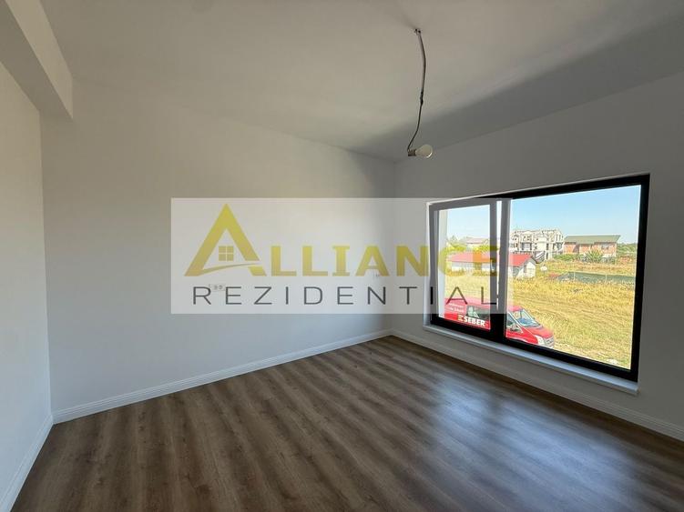 Casă individuală cu 4 camere cu Canalizare în Berceni