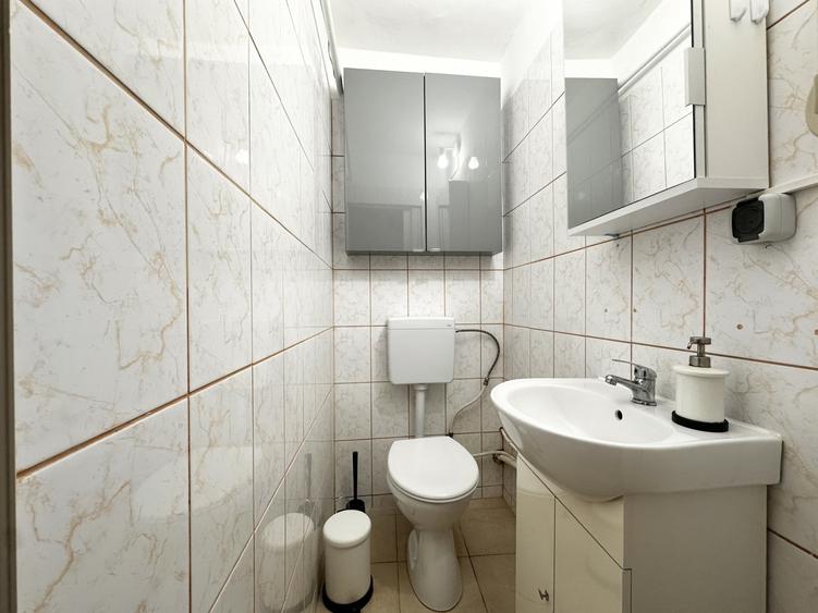 Apartament cu 3 camere semidecomandat, mobilat în Freidorf