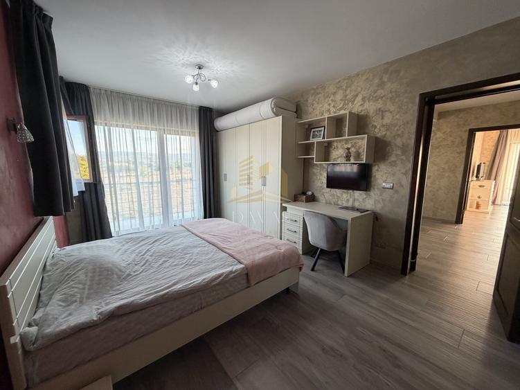Casă individuală cu 5 camere cu Garaj în Someșeni