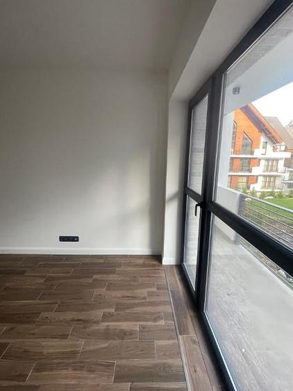 Apartament cu 22 camere semidecomandat în Furnica