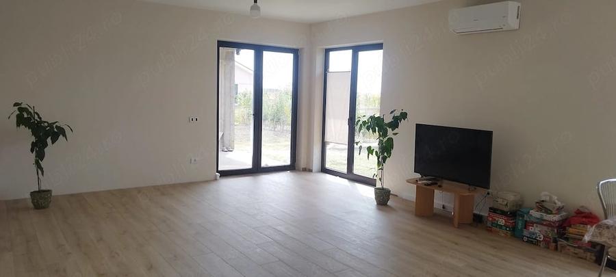 Casă cu 4 camere cu Teren 630 Mp în Central