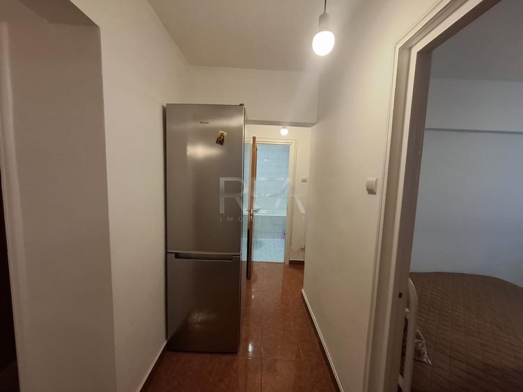 Apartament cu 3 camere decomandat, mobilat în Drumul Taberei